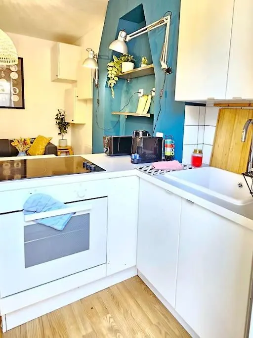 Air-Conditioned Apartment With 2 Balconies Marseille