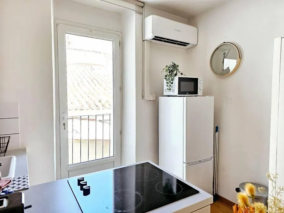 Air-Conditioned Apartment With 2 Balconies Marseille 0*,  France