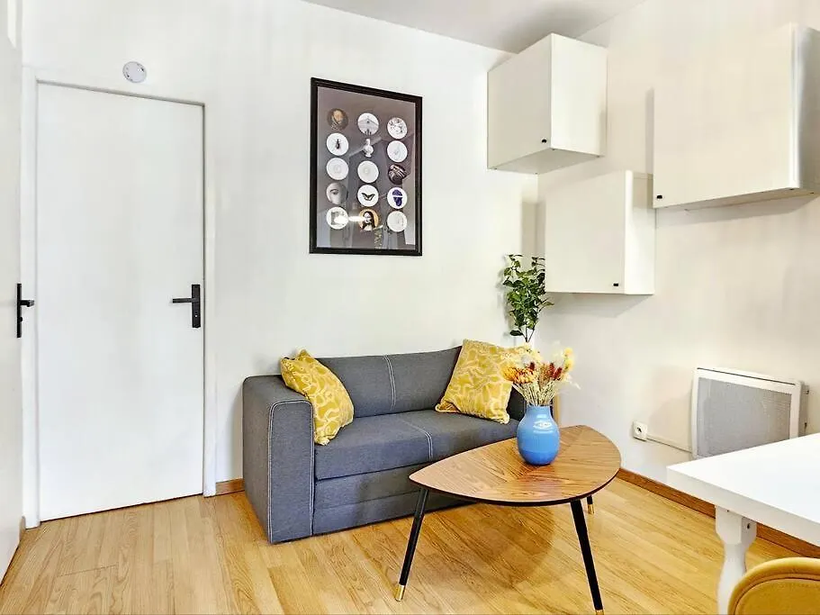 Air-Conditioned Apartment With 2 Balconies Marseille